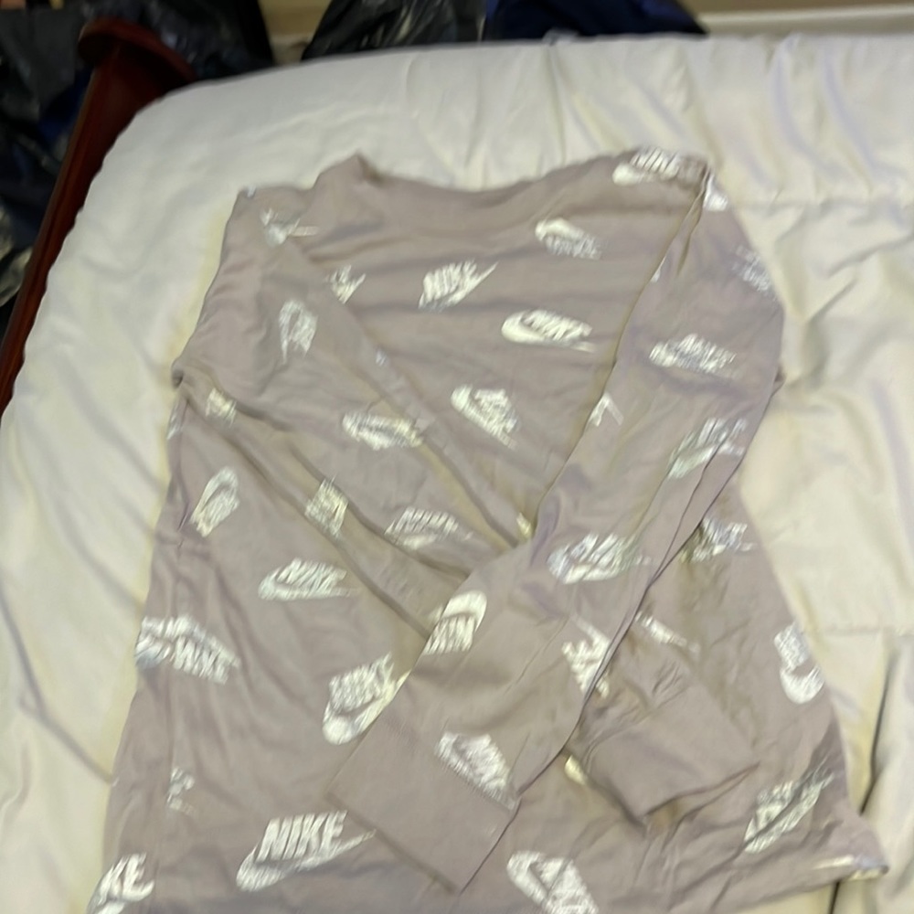 Gray and silver Nike long sleeve